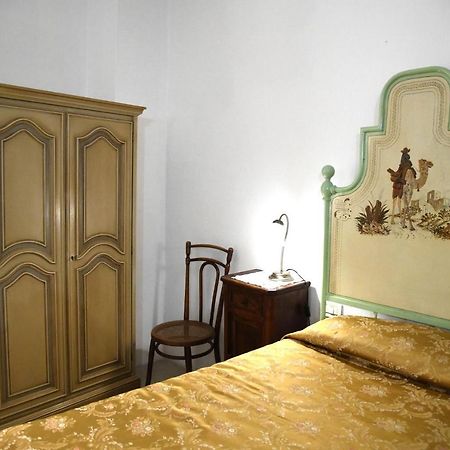 Hotel Domo Peonia Bianca à Nuoro  Extérieur photo