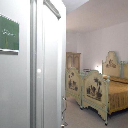 Hotel Domo Peonia Bianca à Nuoro  Extérieur photo