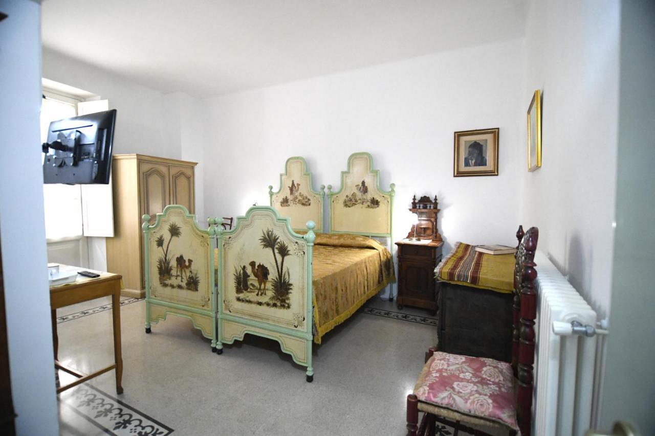 Hotel Domo Peonia Bianca à Nuoro  Extérieur photo