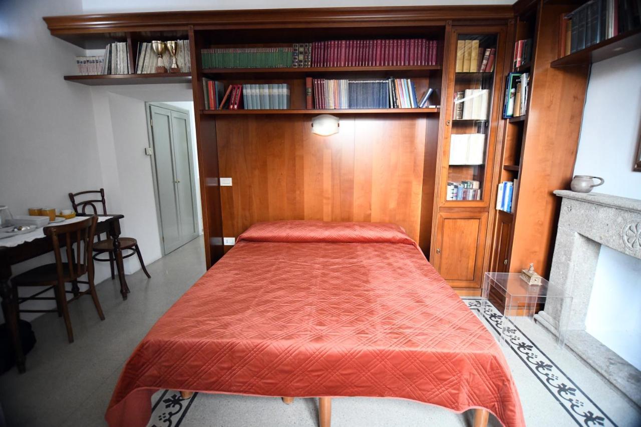 Hotel Domo Peonia Bianca à Nuoro  Extérieur photo