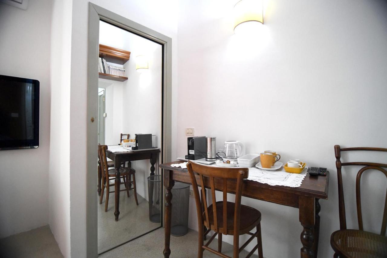Hotel Domo Peonia Bianca à Nuoro  Extérieur photo