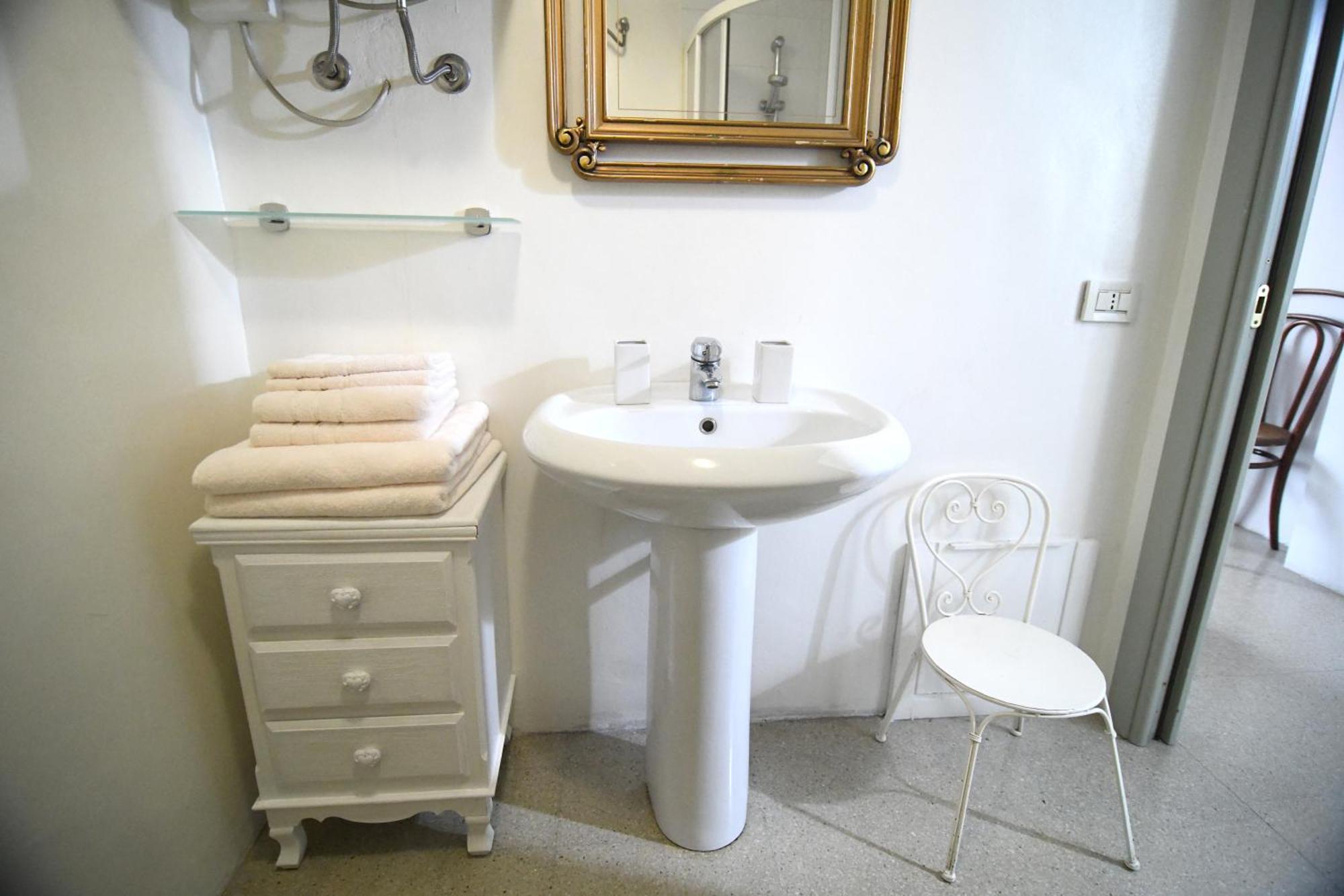 Hotel Domo Peonia Bianca à Nuoro  Chambre photo