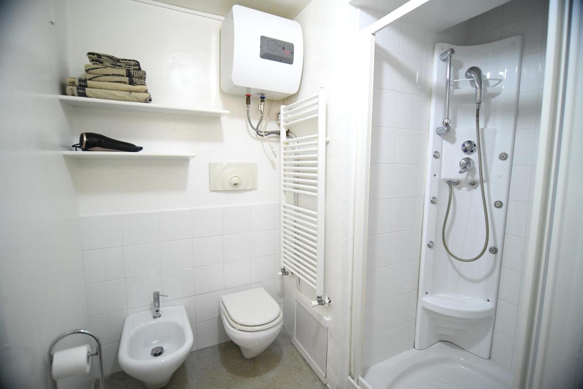 Hotel Domo Peonia Bianca à Nuoro  Chambre photo